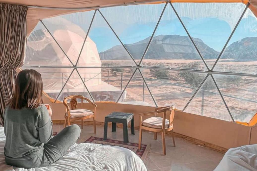 Adel Rum Camp Bubbles Wadi Rum Exterior photo