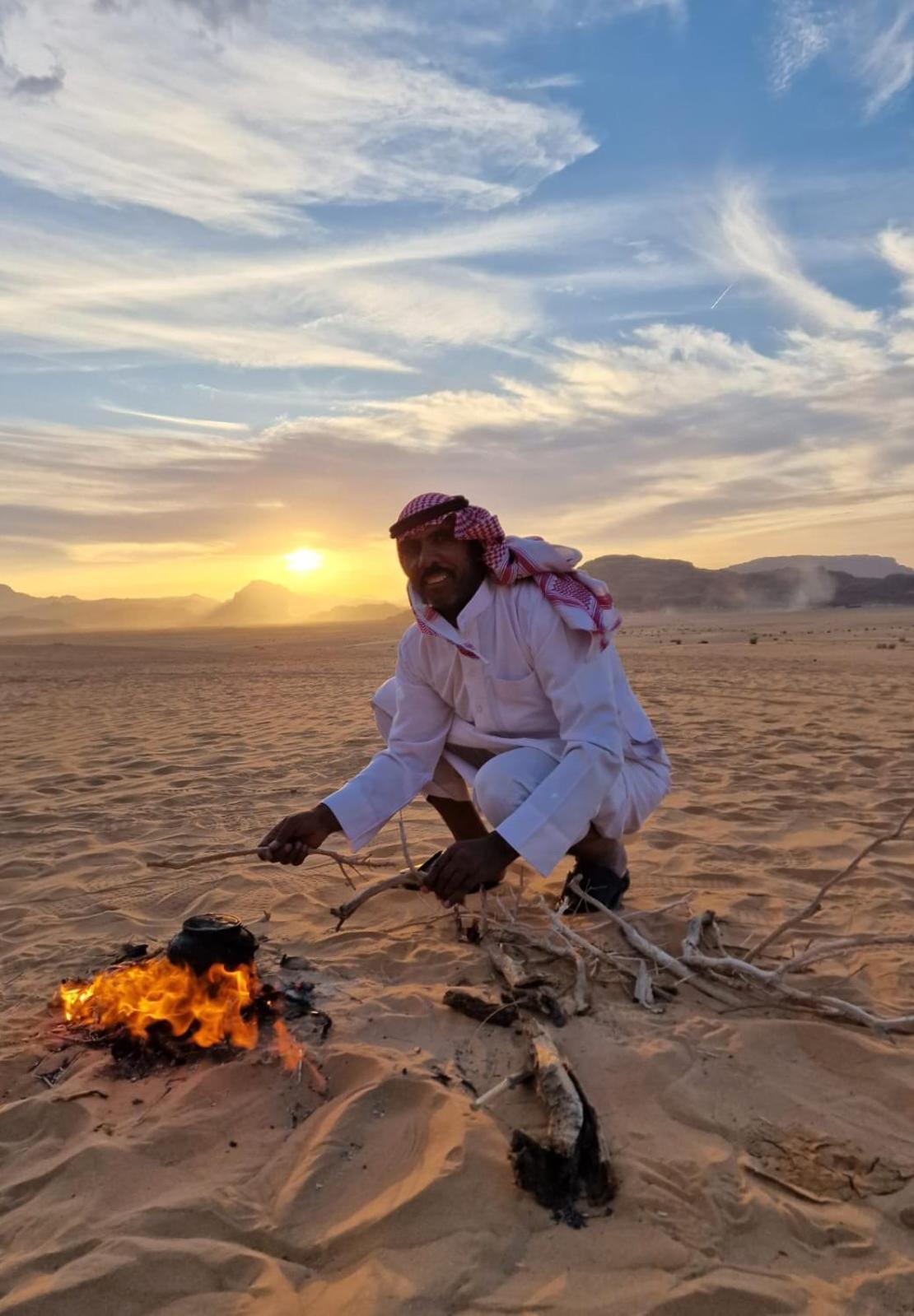 Adel Rum Camp Bubbles Wadi Rum Exterior photo