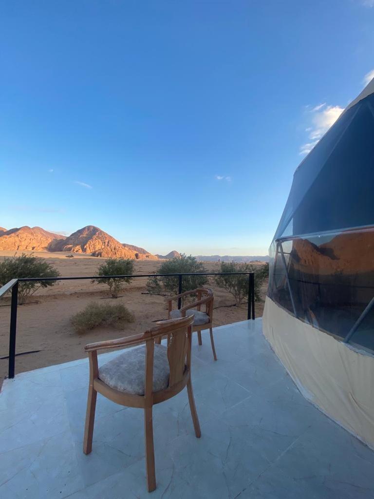 Adel Rum Camp Bubbles Wadi Rum Exterior photo