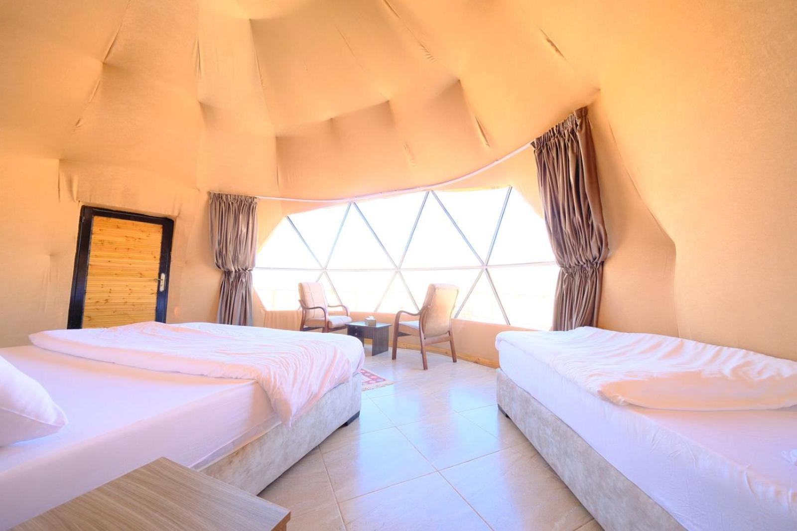 Adel Rum Camp Bubbles Wadi Rum Exterior photo