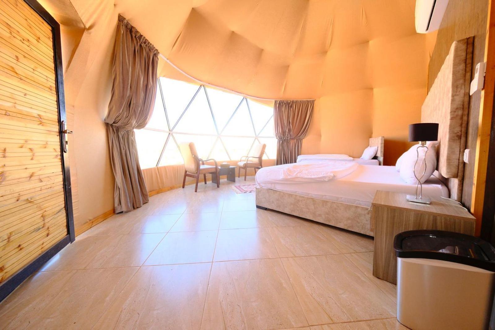Adel Rum Camp Bubbles Wadi Rum Exterior photo